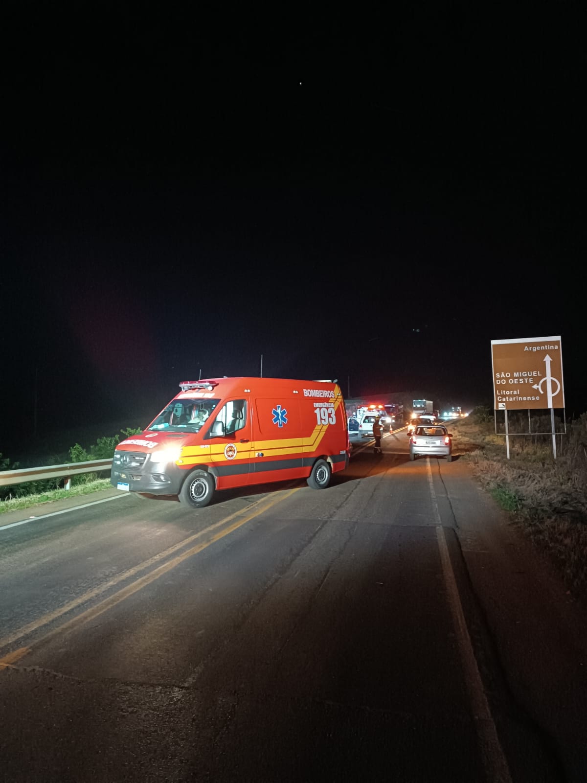 Duas vítimas foram encaminhadas ao Hospital Municipal de Dionísio Cerqueira - Fotos Divulgação CBSC