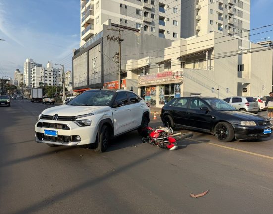 Vítima teve suspeita de fraturas no ombro e no joelho - Foto Júlia Mocellim ClicRDC