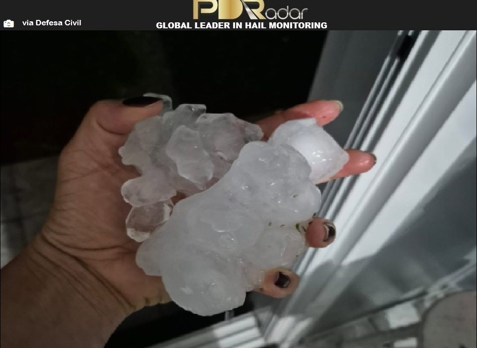Granizo bate recorde em 2026, com pedras de até 12 centímetros registradas no Oeste de SC e Sudoeste do PR - Foto Divulgação Defesa Civil