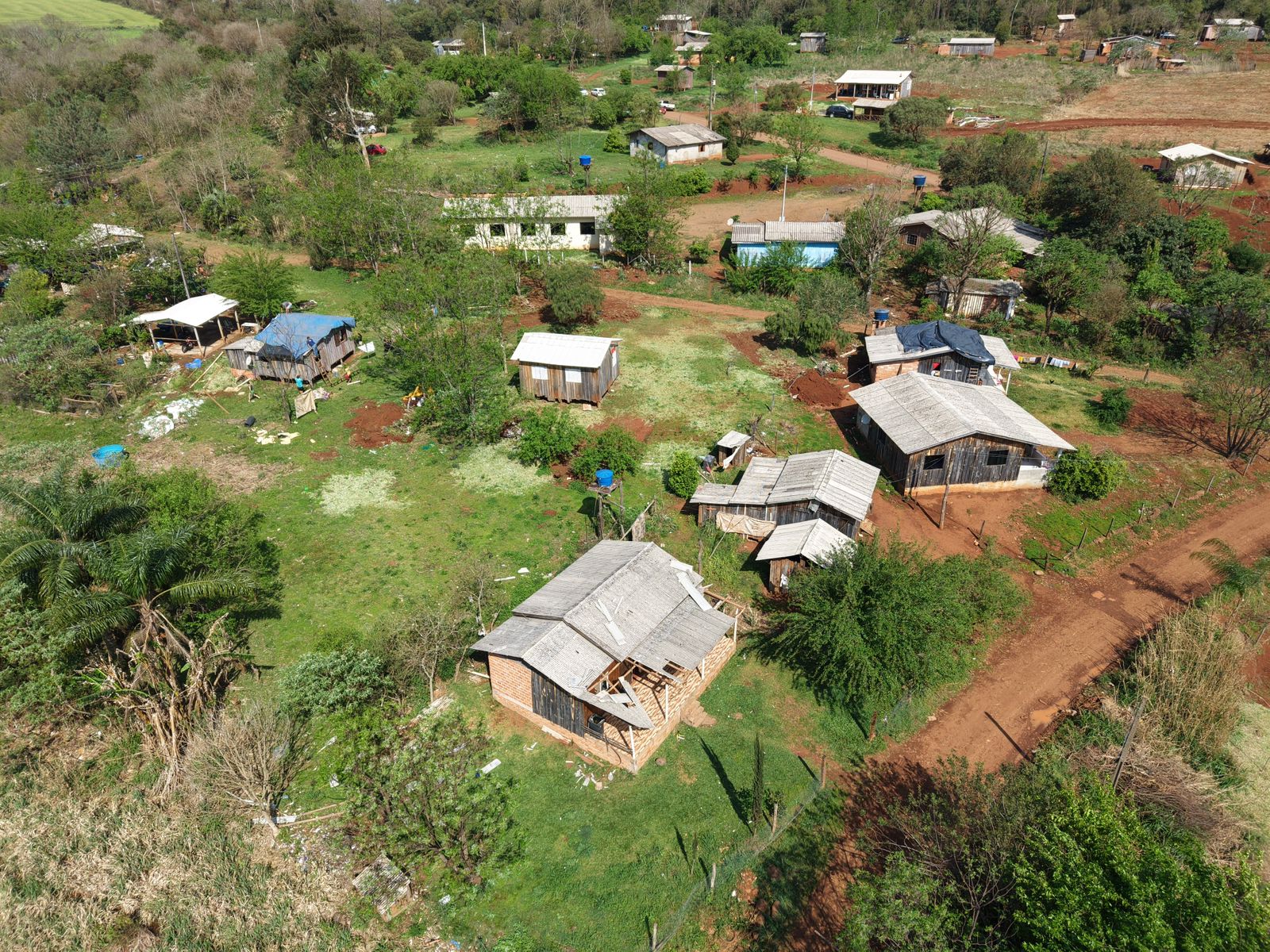 Forte temporal de granizo causa estragos em Ipuaçu - Fotos: Defesa Civil