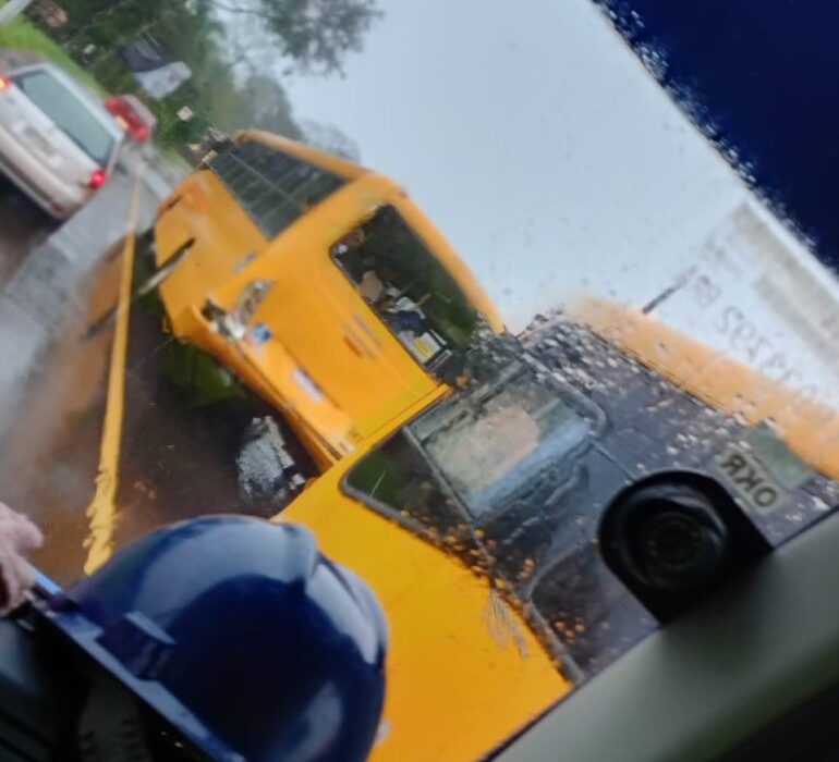 Vítimas foram socorridas e encaminhadas para atendimento médico na UPA Efapi e no HRO - Foto Divulgação Ouvinte Rádio Chapecó