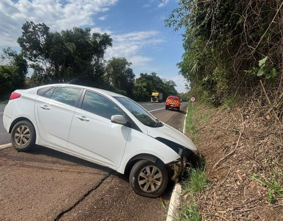 Motorista teve escoriações leves e recusou encaminhamento ao hospital - Foto Divulgação Oeste Mais