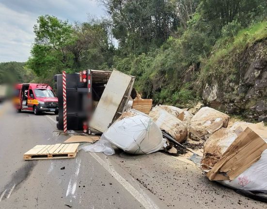 Vítima foi encontrada consciente, mas confusa, com sinais de traumatismo e lesões nas costas - Fotos Corpo de Bombeiros