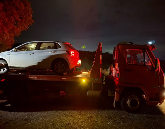 Homem é preso com carro furtado em São Domingos