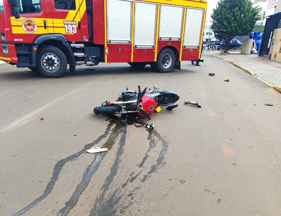 Helicóptero foi acionado para ocorrência na SC-480 - Fotos Corpo de Bombeiros e Saer-Fron