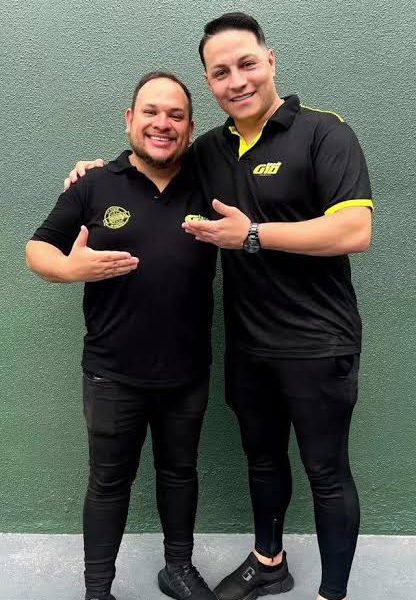 Cantor, que já integrou Os Atuais, seguirá ao lado de Maninho Antunes com o projeto Bailão Raiz - Foto Divulgação Redes Sociais