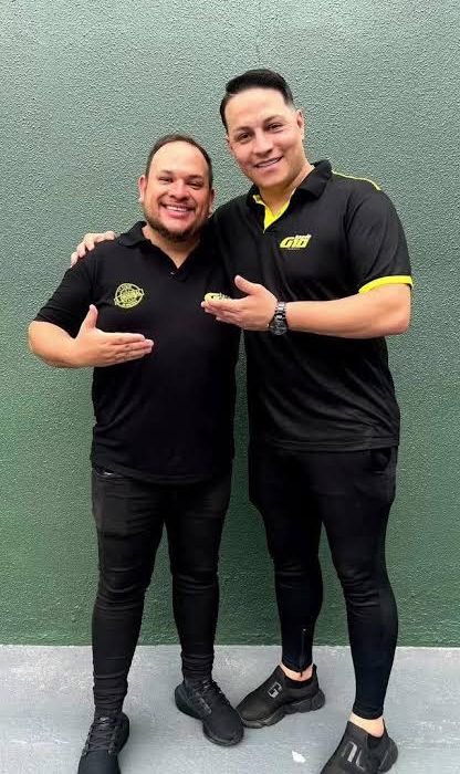 Cantor, que já integrou Os Atuais, seguirá ao lado de Maninho Antunes com o projeto Bailão Raiz - Foto Divulgação Redes Sociais