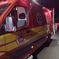 Homem fica ferido após cair de trator no interior de Mondaí