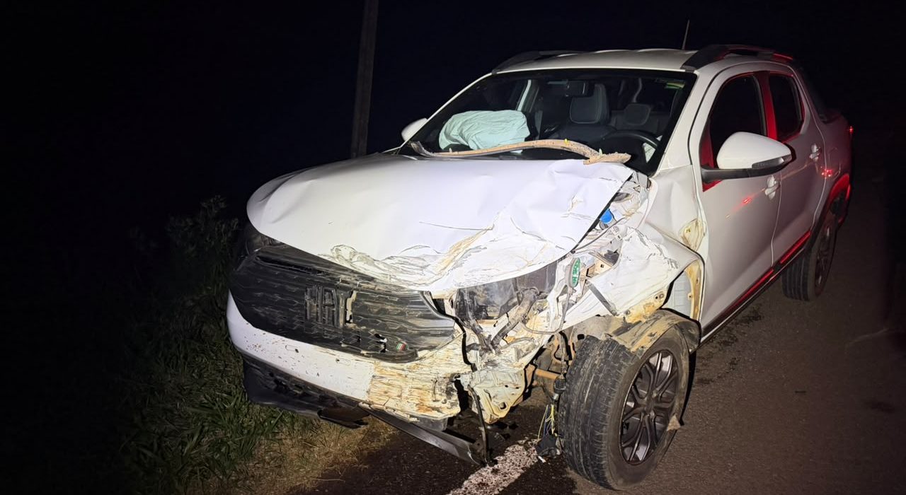 Colisão entre dois carros deixa feridos na SC-479 em Ipuaçu