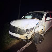Colisão entre dois carros deixa feridos na SC-479 em Ipuaçu