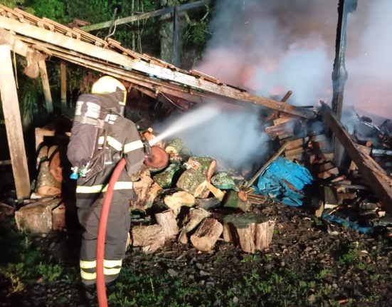 Incêndio destrói depósito no interior de Itá