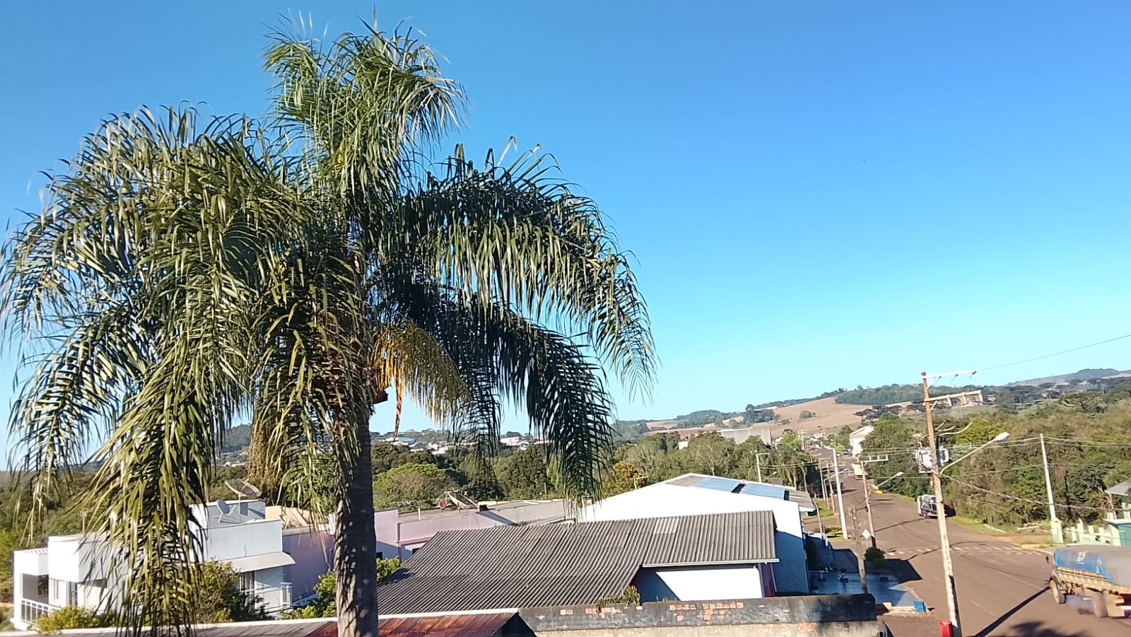 Defesa Civil prevê tempo firme e temperaturas próximas dos 30°C na sexta e no sábado - Foto Clube FM