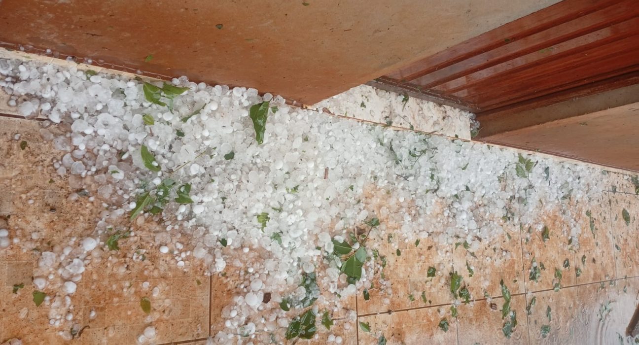 Granizo e vendaval atingem diversos municípios do Oeste