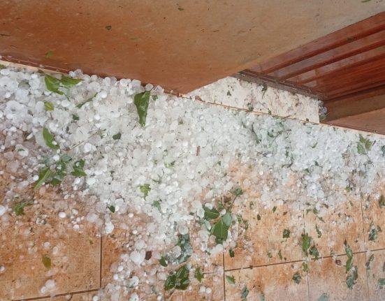 Granizo e vendaval atingem diversos municípios do Oeste