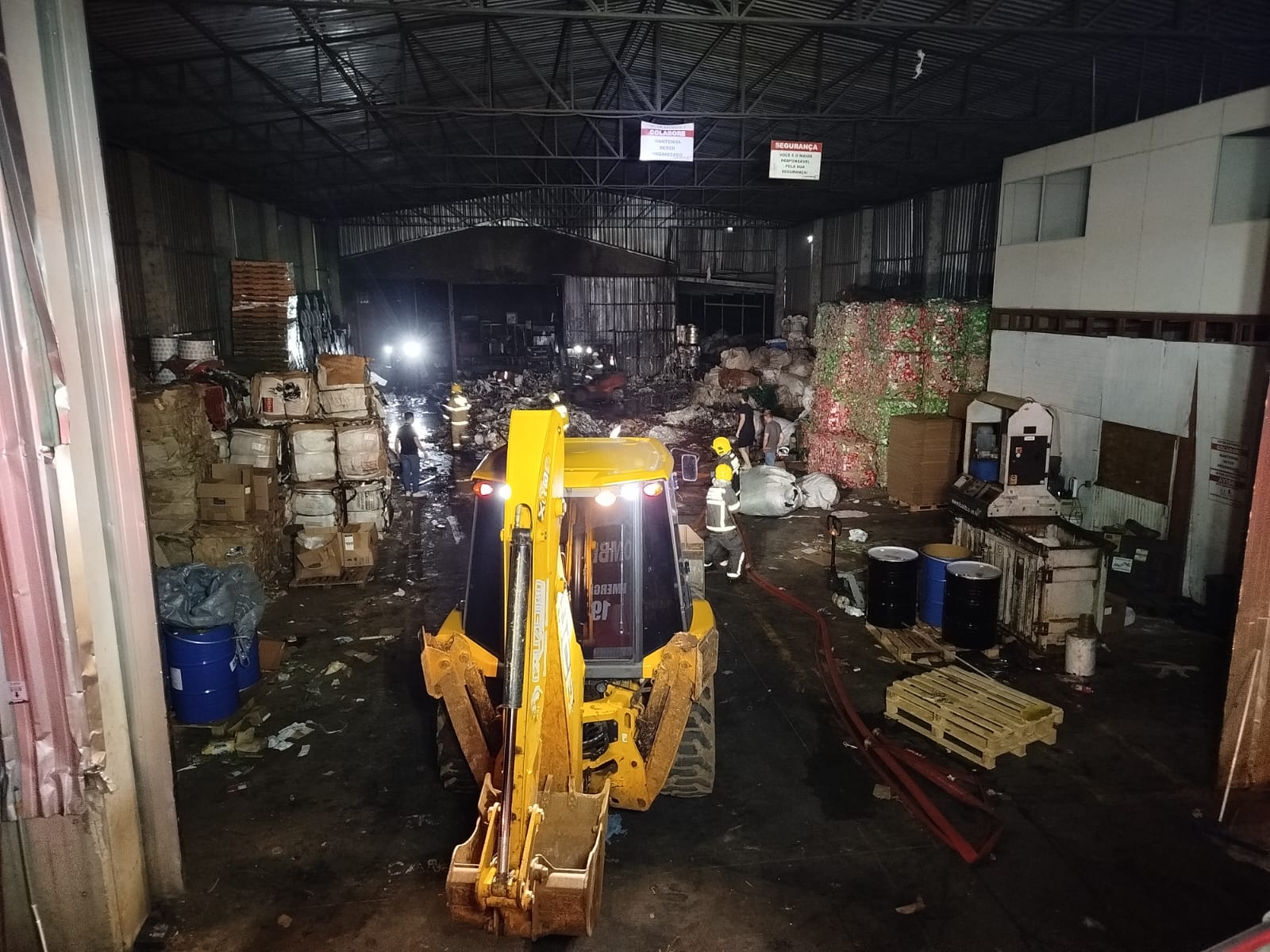 Incêndio atinge indústria em São Lourenço do Oeste