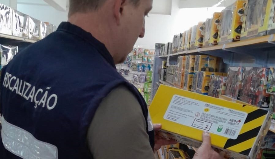 Selo do Inmetro em embalagem de brinquedo – Foto Divulgação Imetro-SC