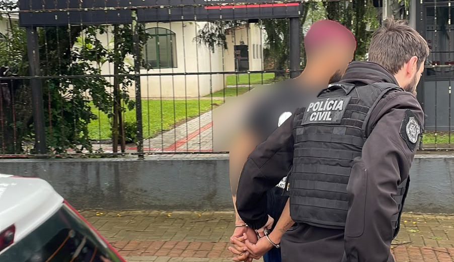 Suspeito de perseguir e ameaçar ex-namorada adolescente é preso