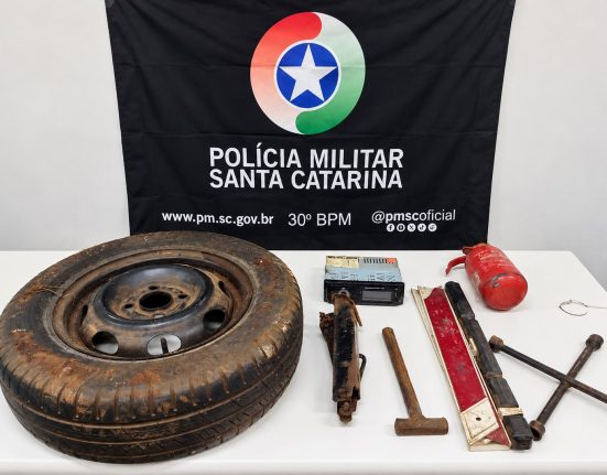 Polícia recupera objetos furtados de veículo em Faxinal dos Guedes