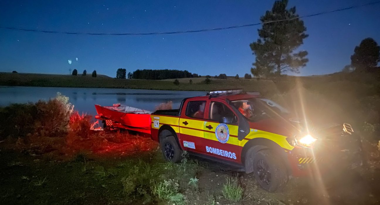 Bombeiros utilizam sonar para localizar vítima em açude em Água Doce