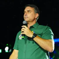 Flávio está a caminho dos Estados Unidos - Foto: Charles Vieira