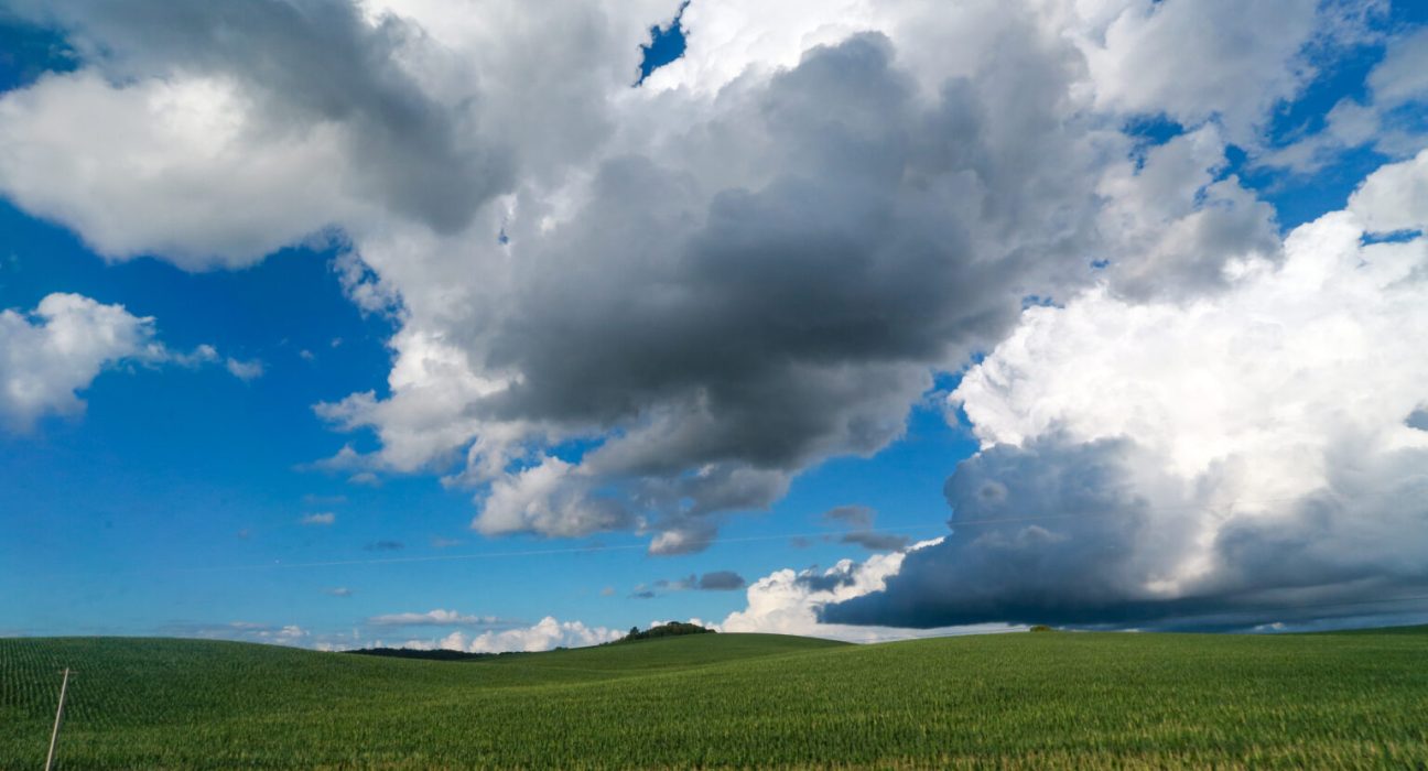 Temperaturas chegam a 30 °C e podem provocar pancadas de chuva no fim do dia - Foto Julio Cavalheiro Secom